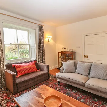 Mill Farm House, Richmond *