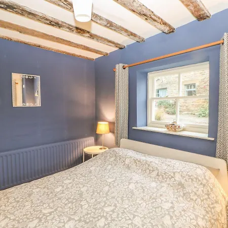 Mill Farm House, Richmond *