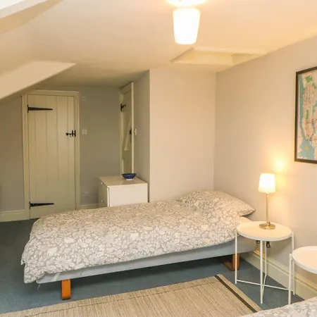 بيت للعطل Mill Farm House, Richmond ريتشموند