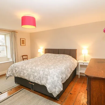 بيت للعطل Mill Farm House, Richmond
