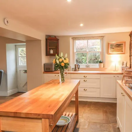 Mill Farm House, Richmond