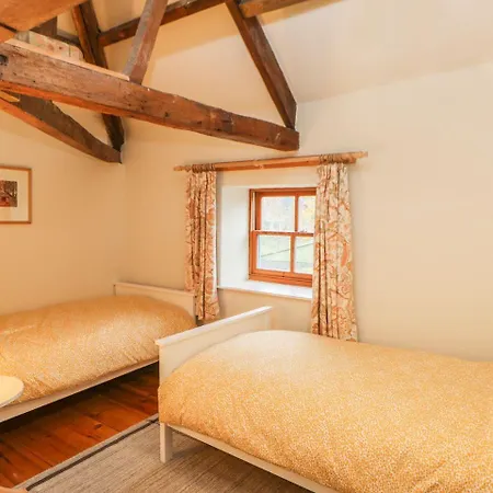 Mill Farm House, Richmond