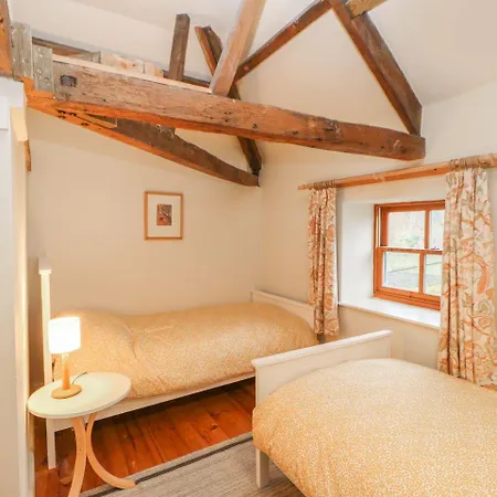 Mill Farm House, Richmond *